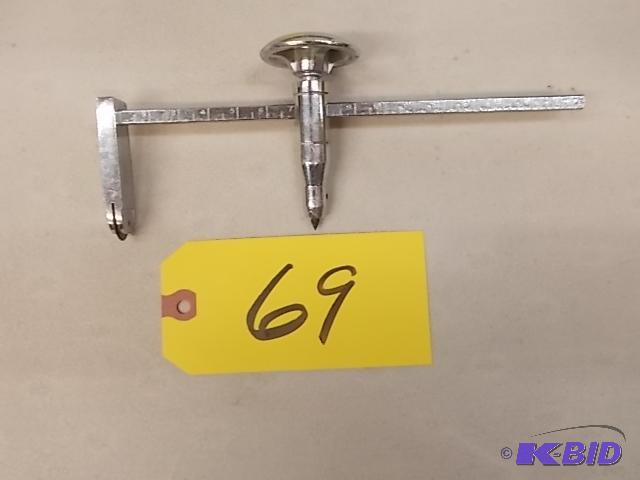 lot 69 image: 16" Adjustable Circle Cutter  Trammel...