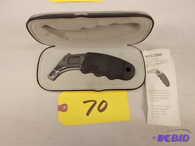 lot 70 image: Accutire Lithium Tire Pressure Gauge...