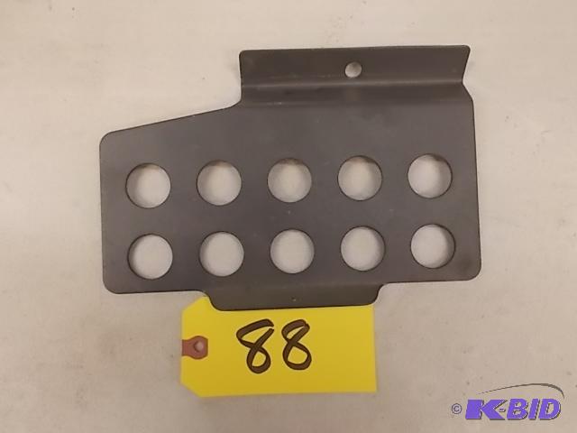 lot 88 image: R8 Tool Rack...