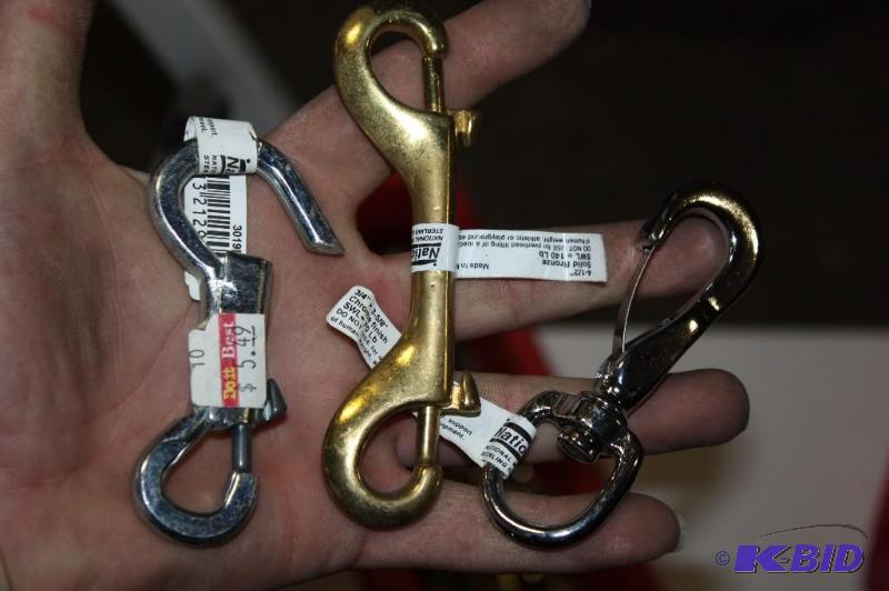 lot 130 image: Container Lot of Miscellaneous Snaps & Clasps 2 Sided Clasps One Sided wRing One Sided wOpenEnd