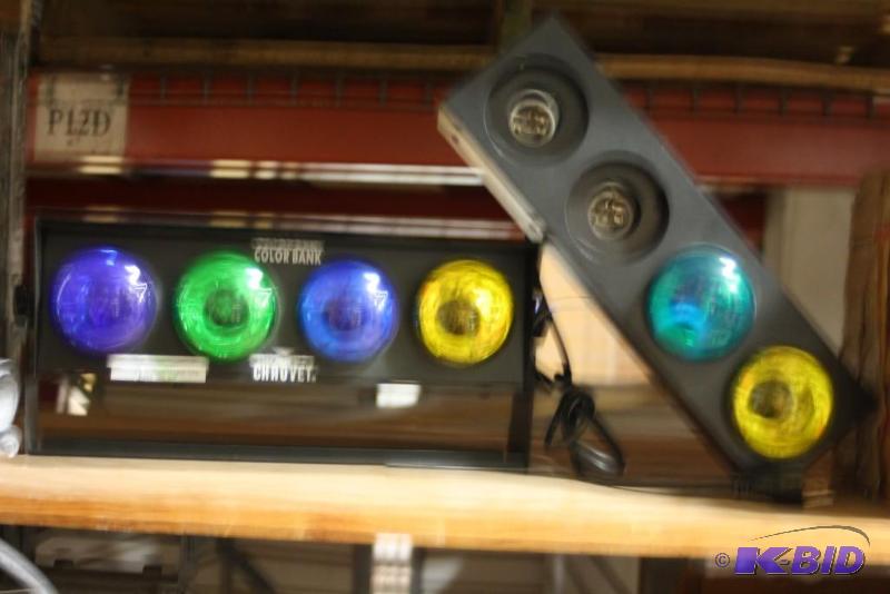 lot 146 image: Chauvet Color Bank 4-Color Sound Activated Light