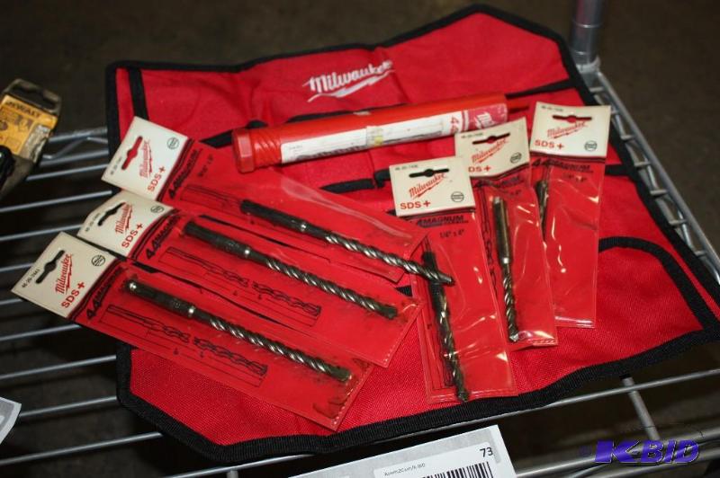 lot 73 image: (8) Milwaukee Drill Bit Set Including 516 x 6 14 x 4 615 x 6 And More.