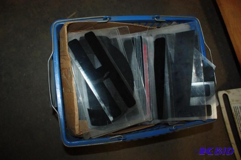 lot 98 image: Bin Lot of Plastic Sign Letters wMiscellaneous Letters & Numbers.