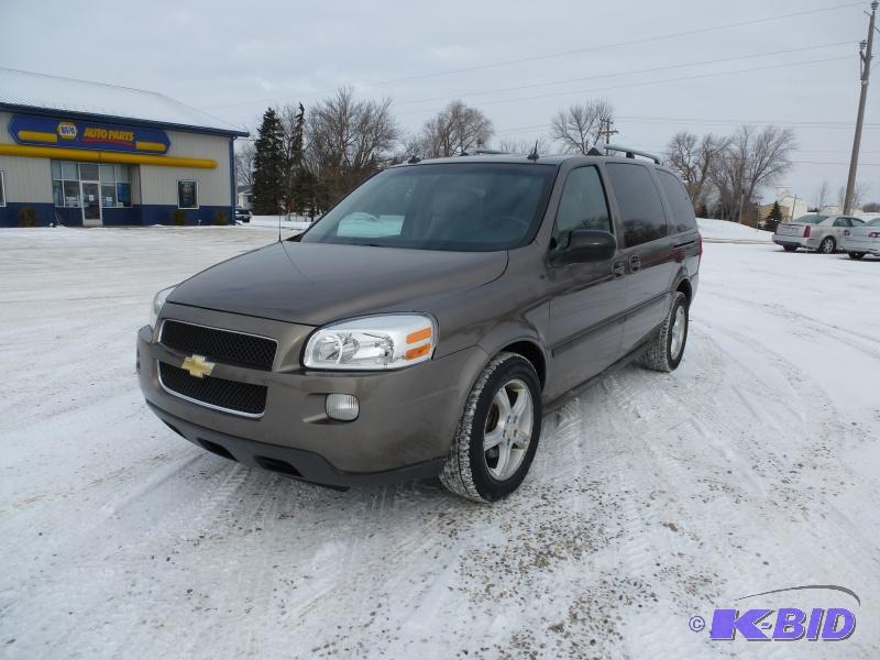 lot 1 image: 2005 Chevy Uplander Has 3.5 Liter V6 engine,...