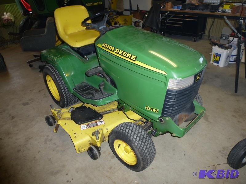 lot 11 image: John Deere 345 &nbspLawn Tractor Has 27 hp ...