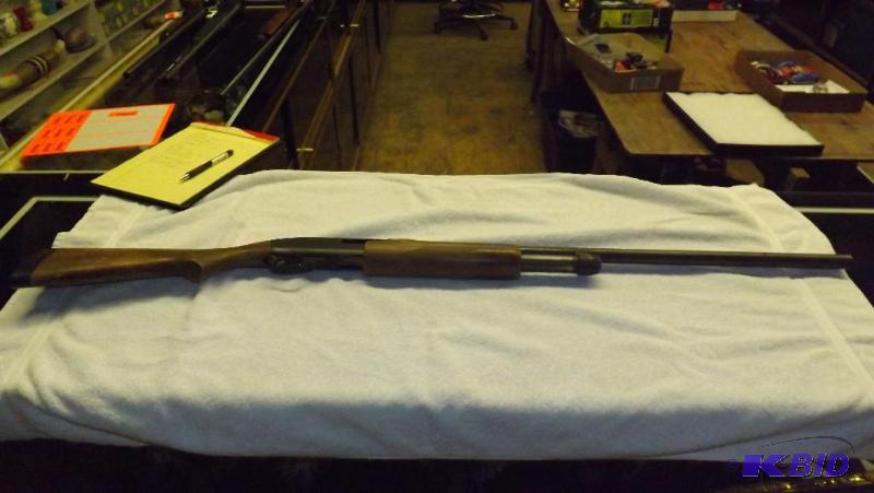 Remington 870 Express, 12 gauge shotgun. Remi...