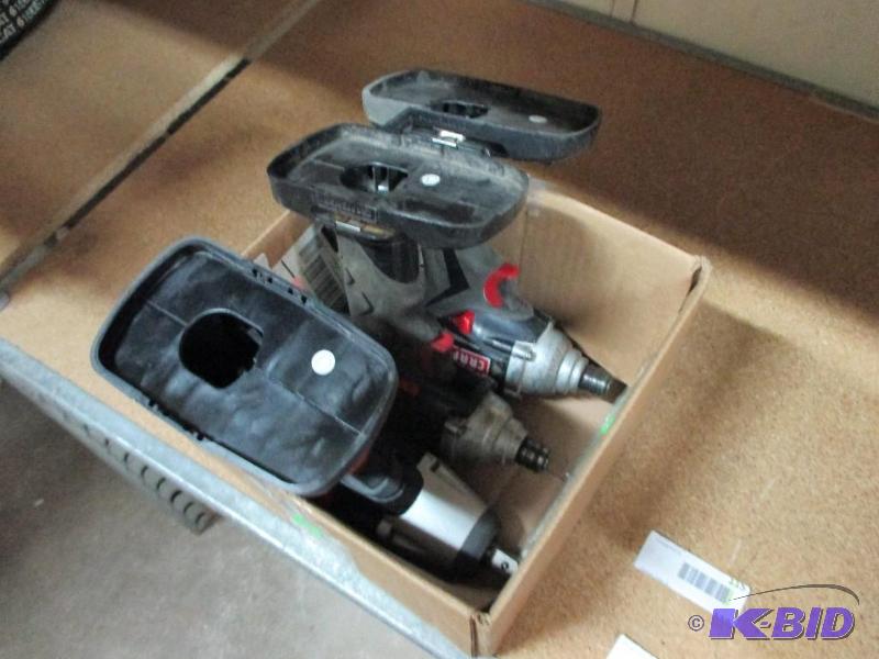 lot 116 image: Craftsman Cordless tools...