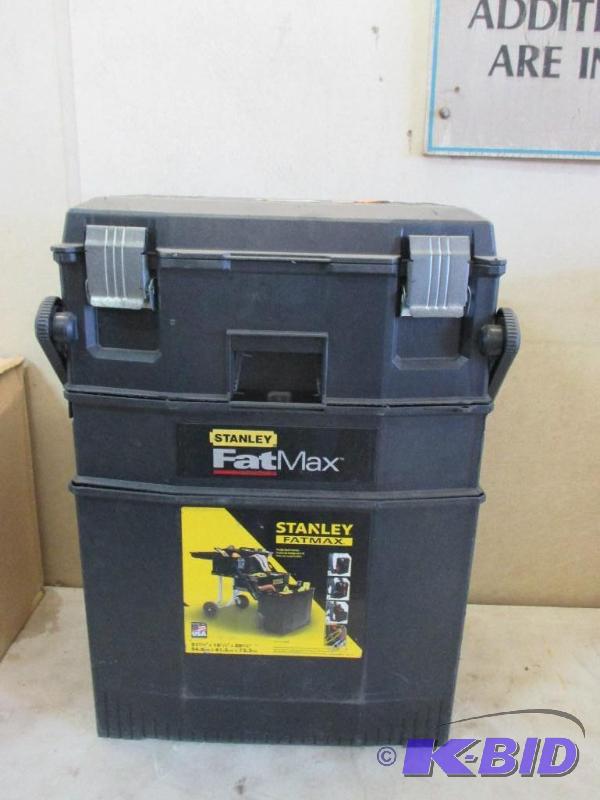 lot 25 image: Stanley tool box...