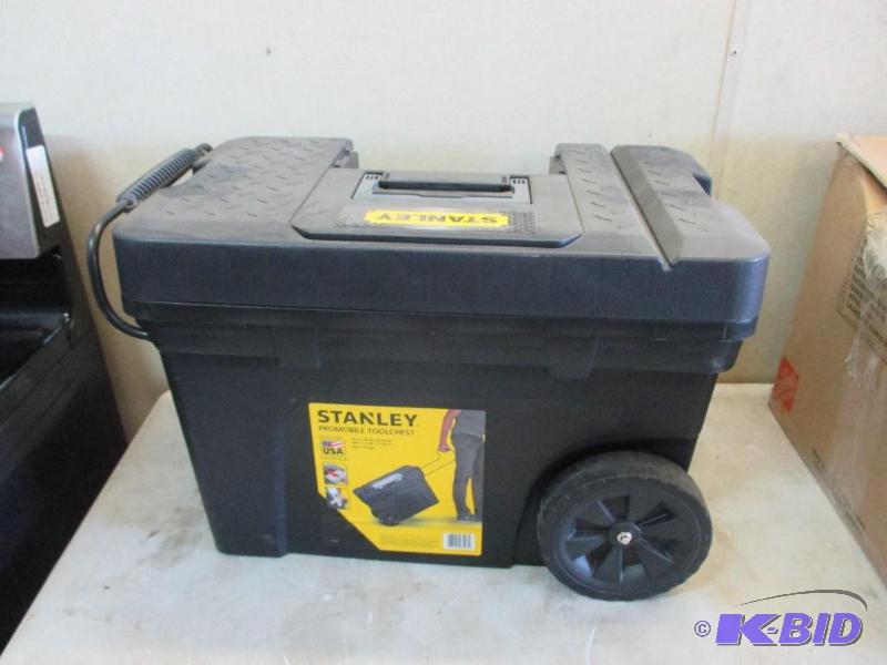 lot 70 image: Stanley tool box...