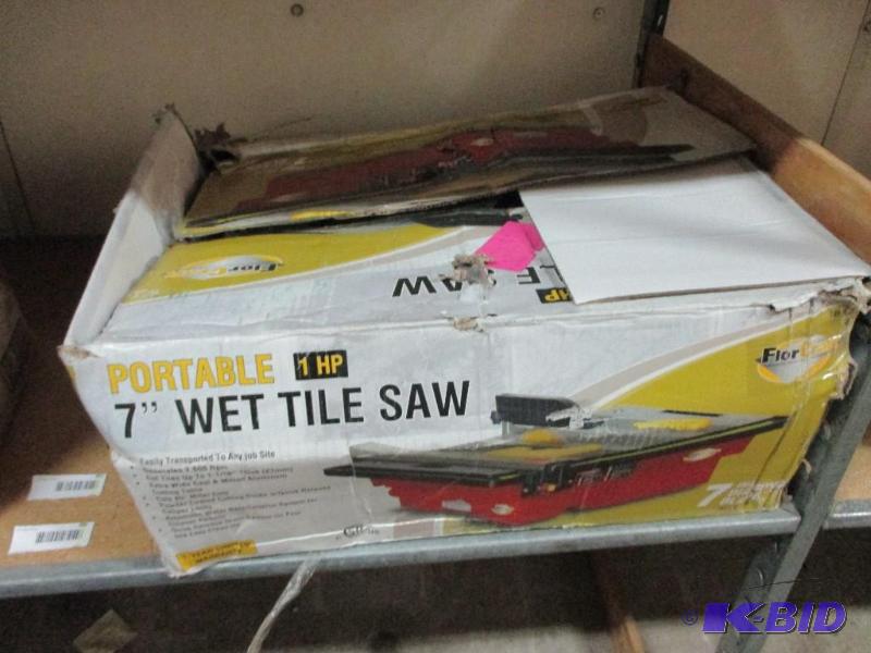 lot 85 image: 7" tile saw...