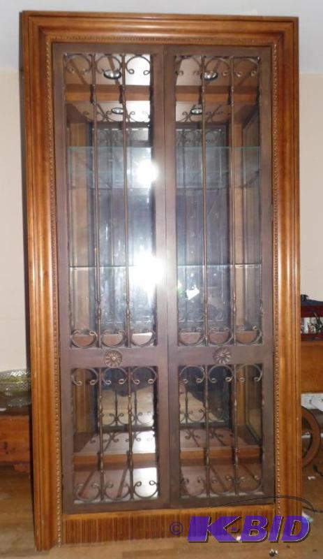 Very nice Hutch