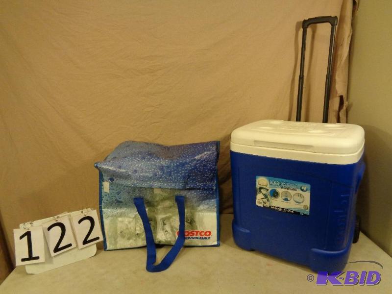 lot 122 image: Igloo 60 Qt Cooler on Wheels&nbspand Costco ...