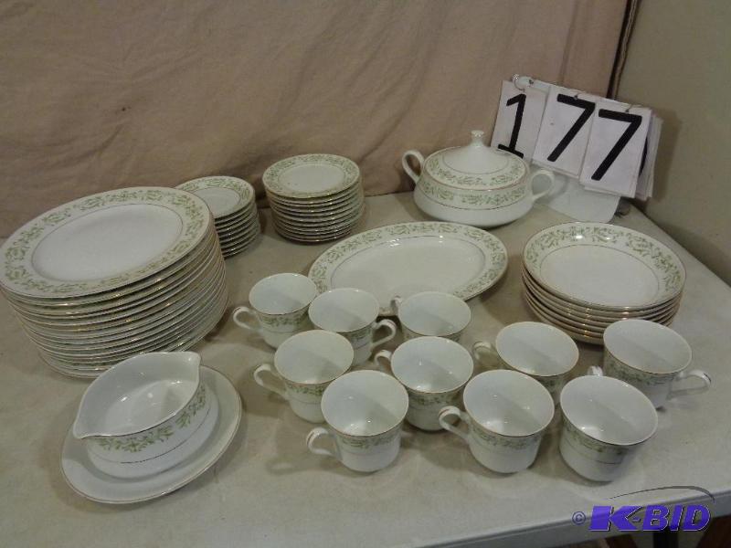 lot 177 image: Allegro Fine China Japan Set. ...
