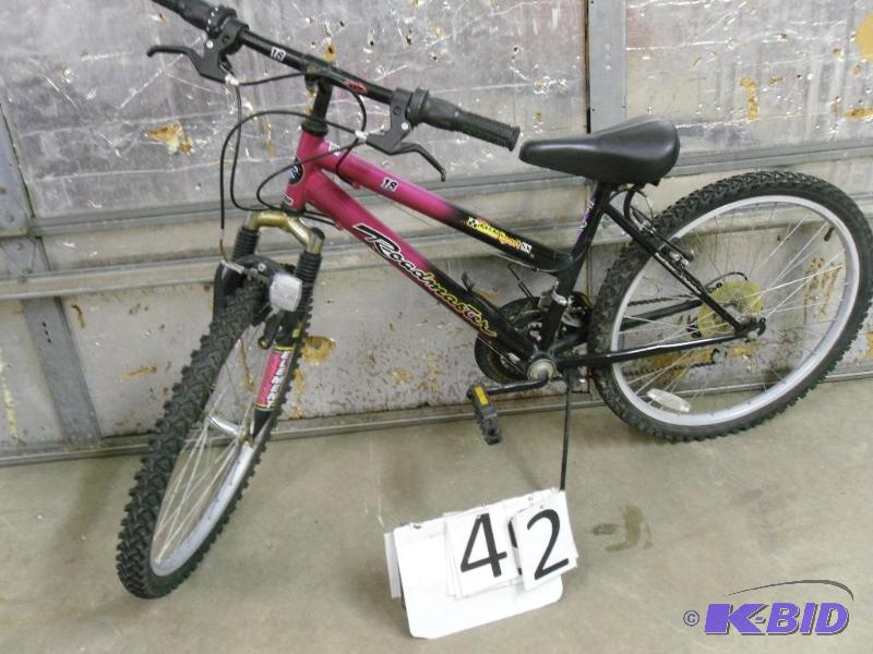 lot 42 image: 24" Ladies Roadmaster Mountain Bike. 18 ...