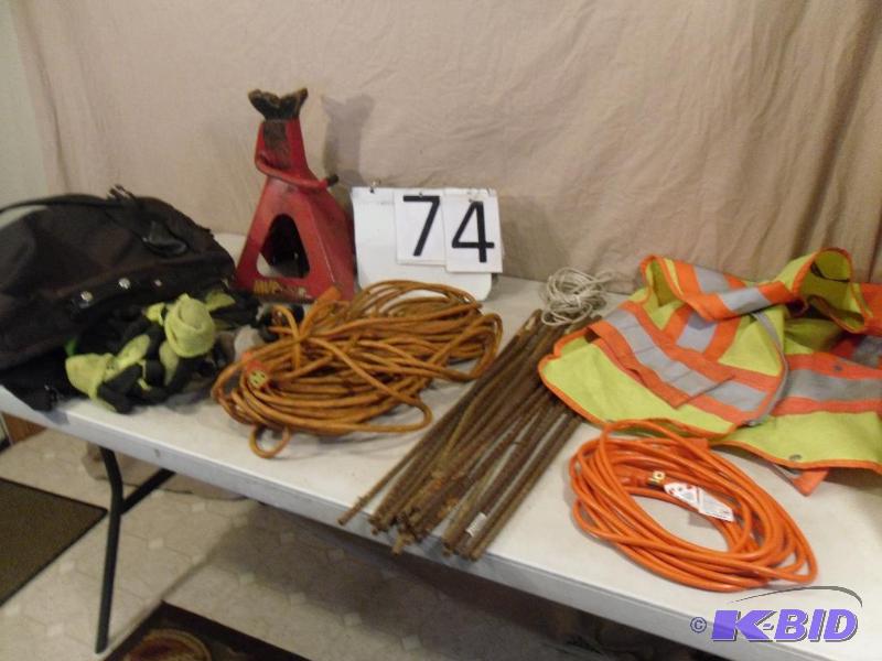 lot 74 image: Jack Stand, Extension Cords, Gloves, Rebar St...