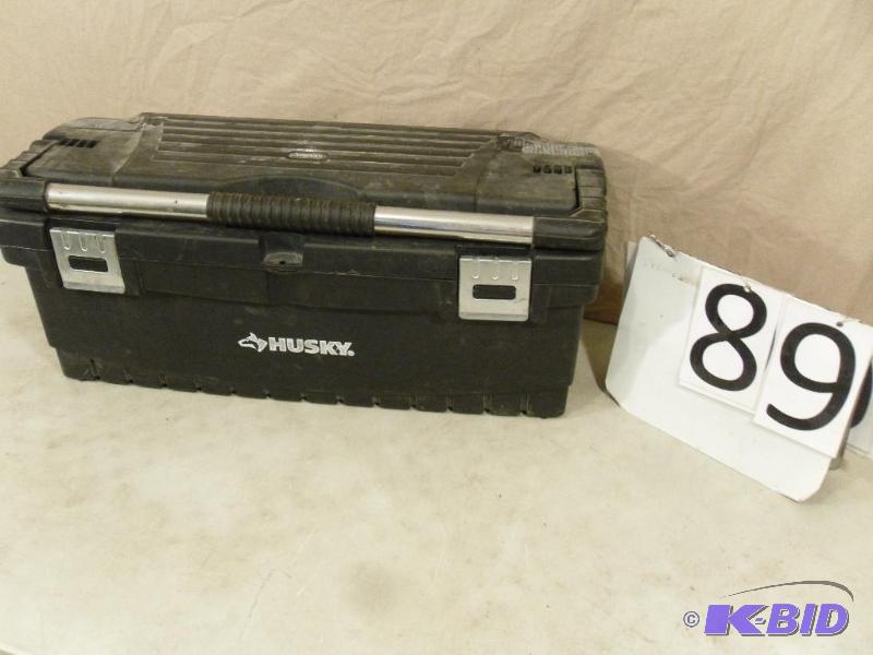 lot 89 image: Husky Tool Box....