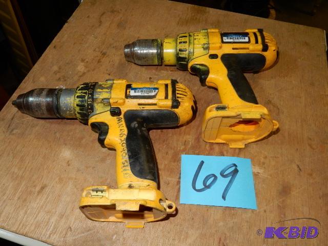 2 Dewalt 12 in Cordless Driver Drills