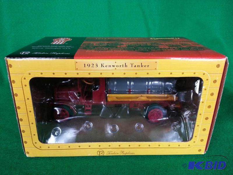 lot 149 image: Tonkin Replicas 1923 Kenworth Tanker 132 Sca...