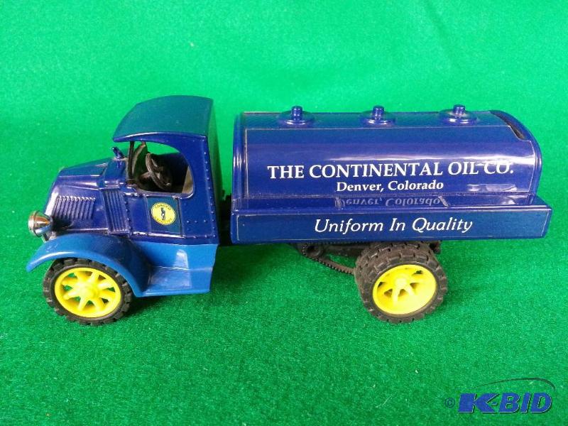 lot 156 image: Mack Bulldog Conoco Continental Oil Co Advert...