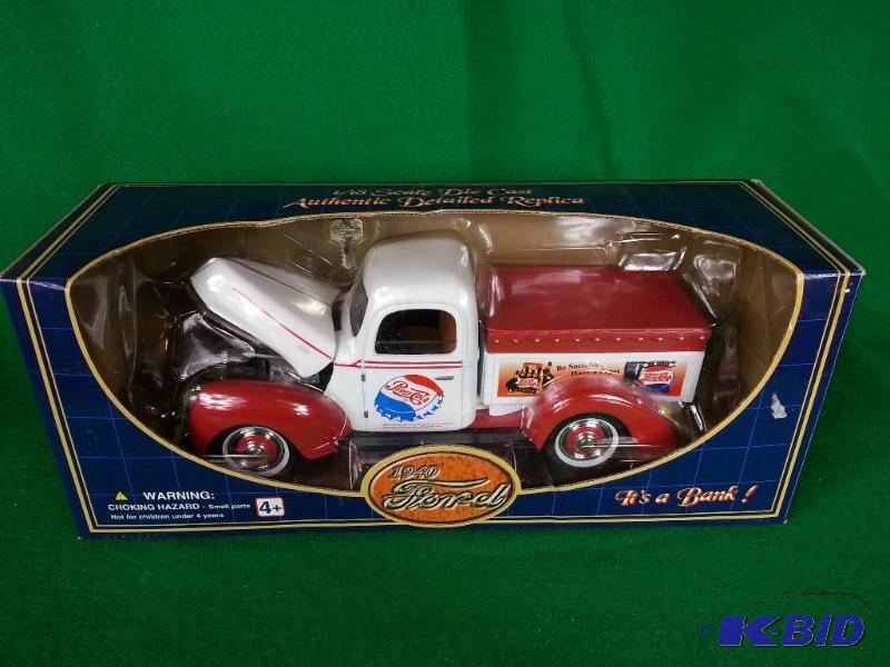 lot 157 image: Pepsi Cola 1940 Ford Advertising Bank 118 Sc...
