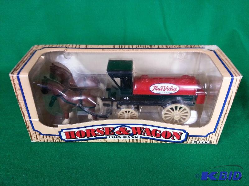 lot 162 image: Ertl True Value Die-Cast Horse & Wagon Ba...