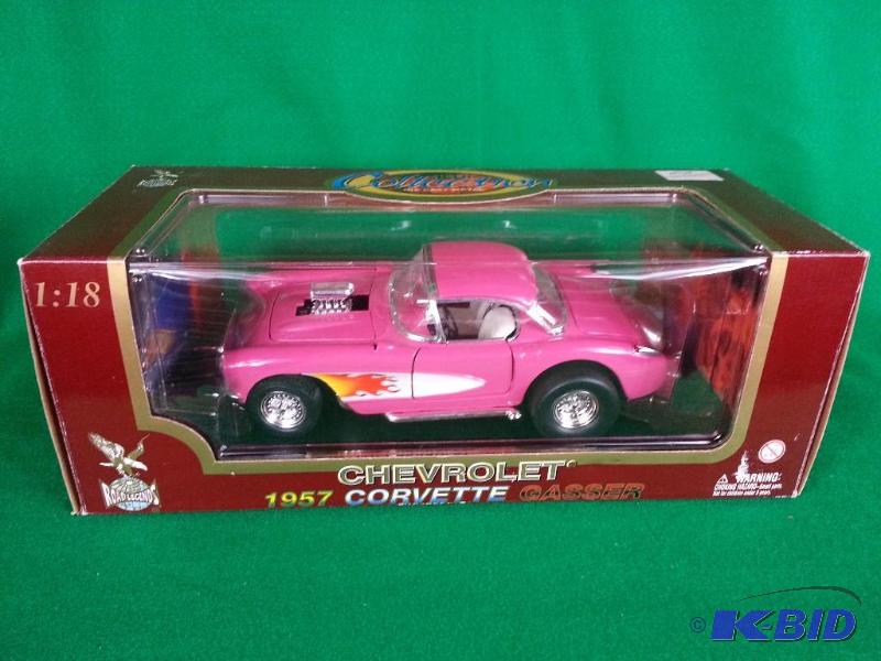 lot 17 image: Road Legends 1957 Chevrolet Corvette Gasser 118 Scale