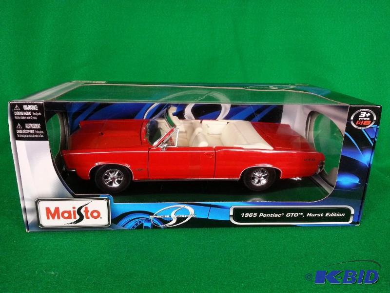 lot 31 image: Maisto 1965 Pontiac GTO Hurst Edition 118 Scale