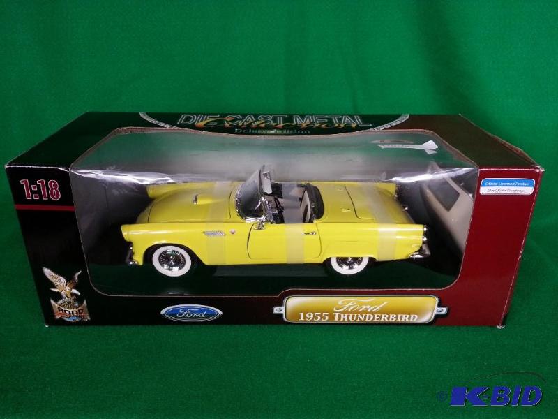 lot 38 image: Road Signature 1955 Ford Thunderbird 118 Scale
