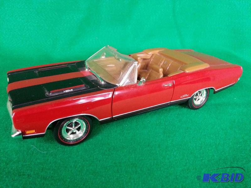 lot 52 image: Ertl 1969 Plymouth GTX 118 Scale