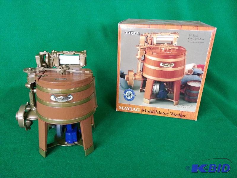 lot 68 image: Ertl Maytag Multi-Motor Washer 16 Scale