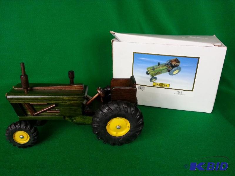 lot 75 image: Wood Tractor Great Detail Green
