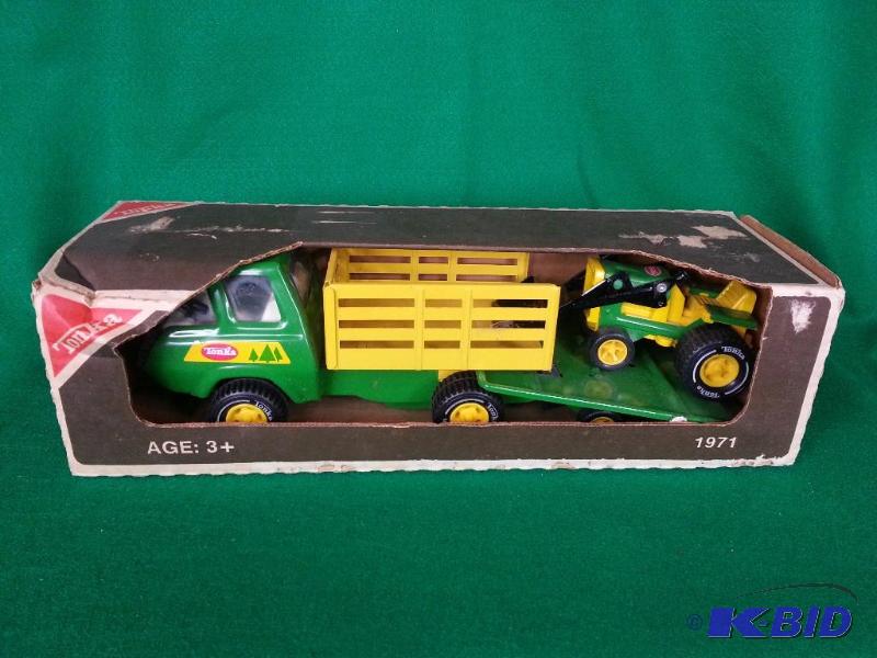 lot 15 image: 1971 Tonka Landscape Truck and Loader MIB NIB...