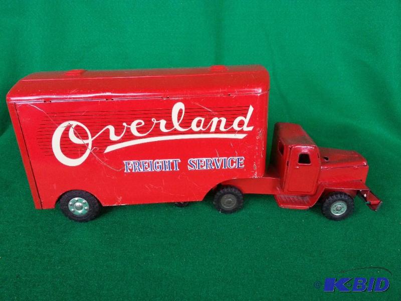 lot 16 image: Vintage Tin Litho &quotOverland Freight Serv...