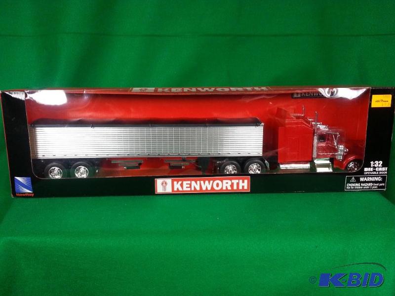lot 25 image: NewRay Die-cast  Kenworth W900 w Traile...