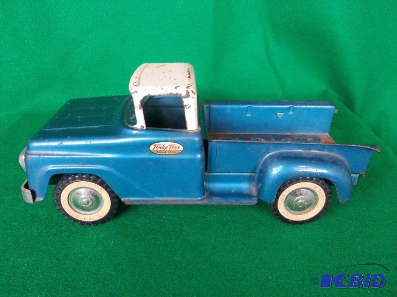 lot 4 image: 1960 Tonka Pressed Steel Step Side Turquoise ...