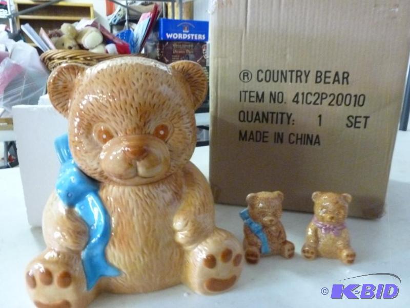Cookie Jar - Cute Bear - with Salt & Pepper