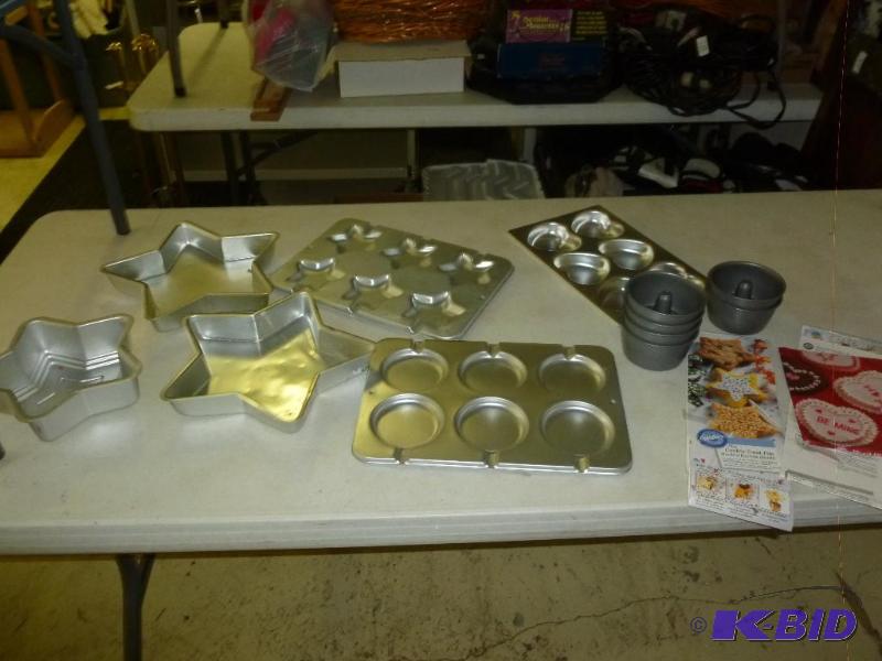 Wilton Baking Pans