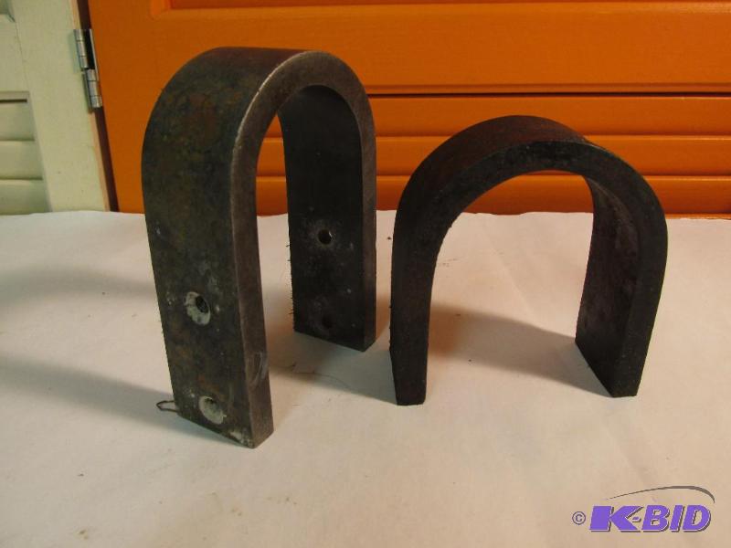 2 Large Magnets
