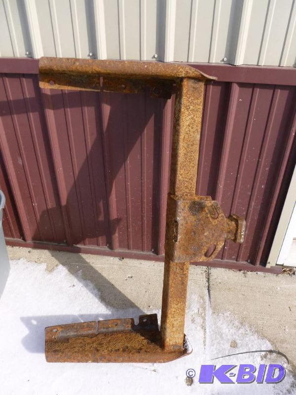 Very Heavy - and - Very Big Trailer Hitch
