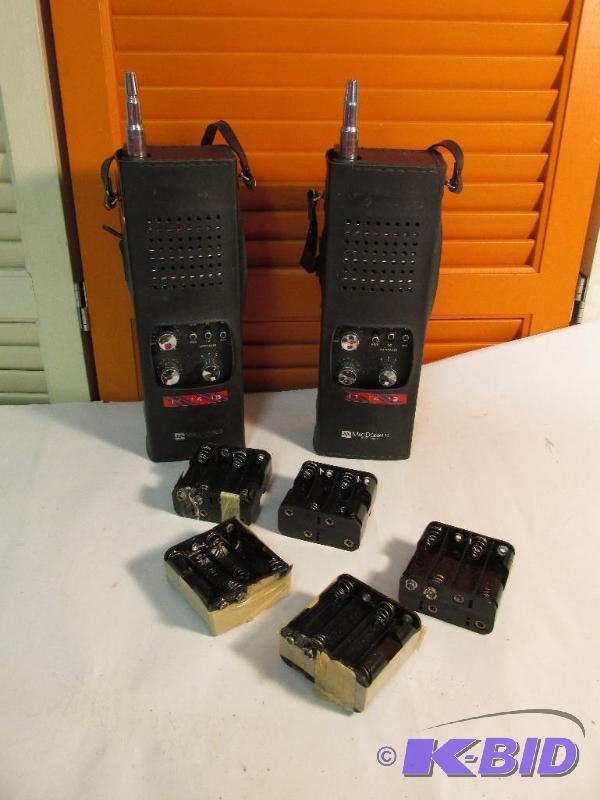 2 Walkie-Talkies - Very Good Condition