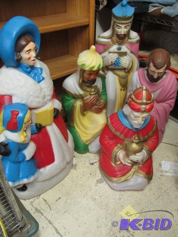 5 Blow Molds in GREAT Condition