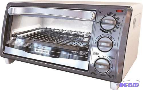 lot 294 image: B&D TO1313SWD WHITE TOASTER OVEN 4 SLICE  9 PIZZA COOKING