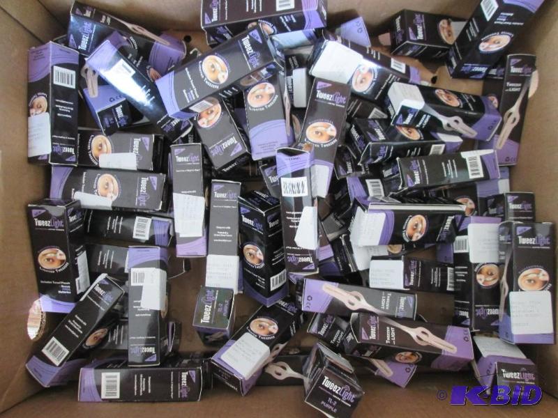 lot 118 image: Lot of approx. 70 lighted tweezers with laven...