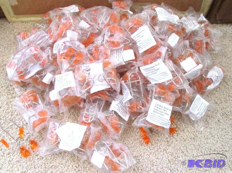 lot 119 image: Lot of approx. 135 cell phone buddy phone or ...