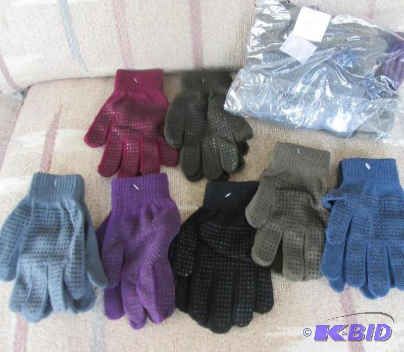 lot 33 image: 2 sets of Womens Gloves with Grip on palms 7 ...