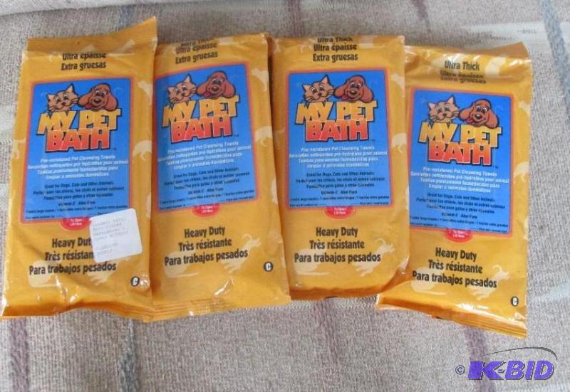 lot 44 image: 4 Ultra Thick, My pet bath, pre-moistened pet...