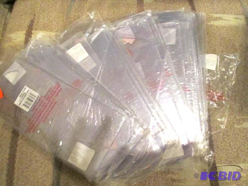 lot 88 image: Lot of 26 2 packs of poly hangers for a door,...