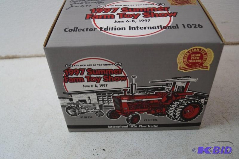 Ertl tractor