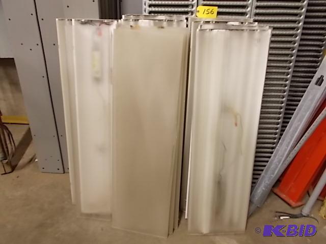 (8) 4 Fluorescent Lights...