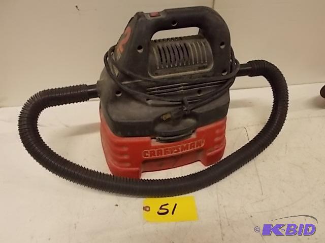 Craftsman 2 Gallon Shop Vac, Works...